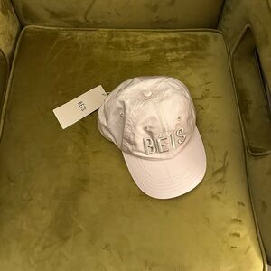 BÉIS The BÉISball Cap in Beige